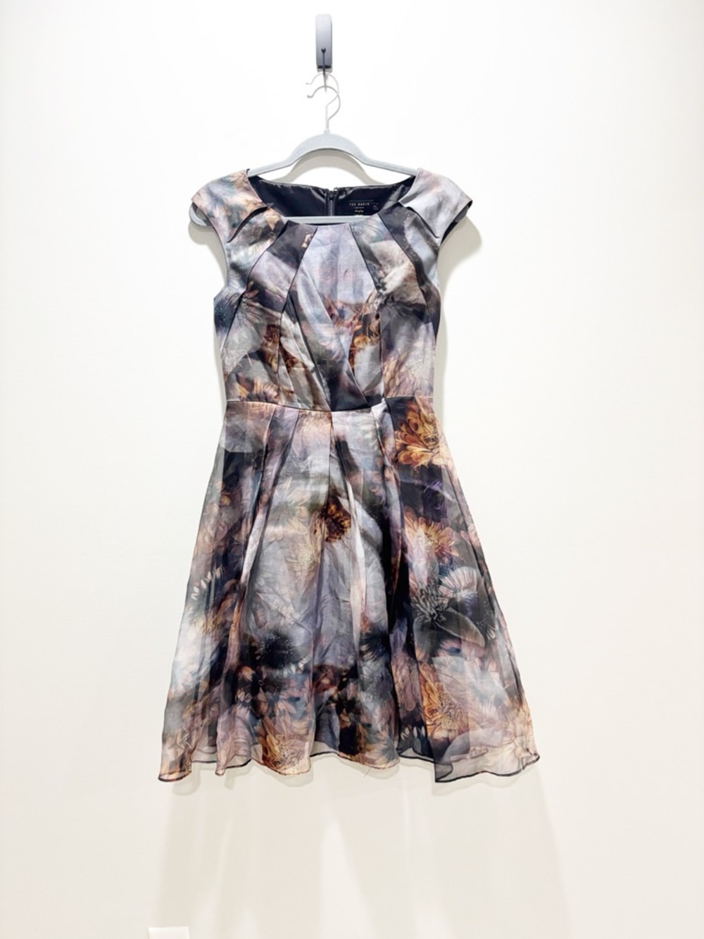 Ted Baker London Langley Floral Holly Blooms Of Enchantment Silk Elegant Dress 4